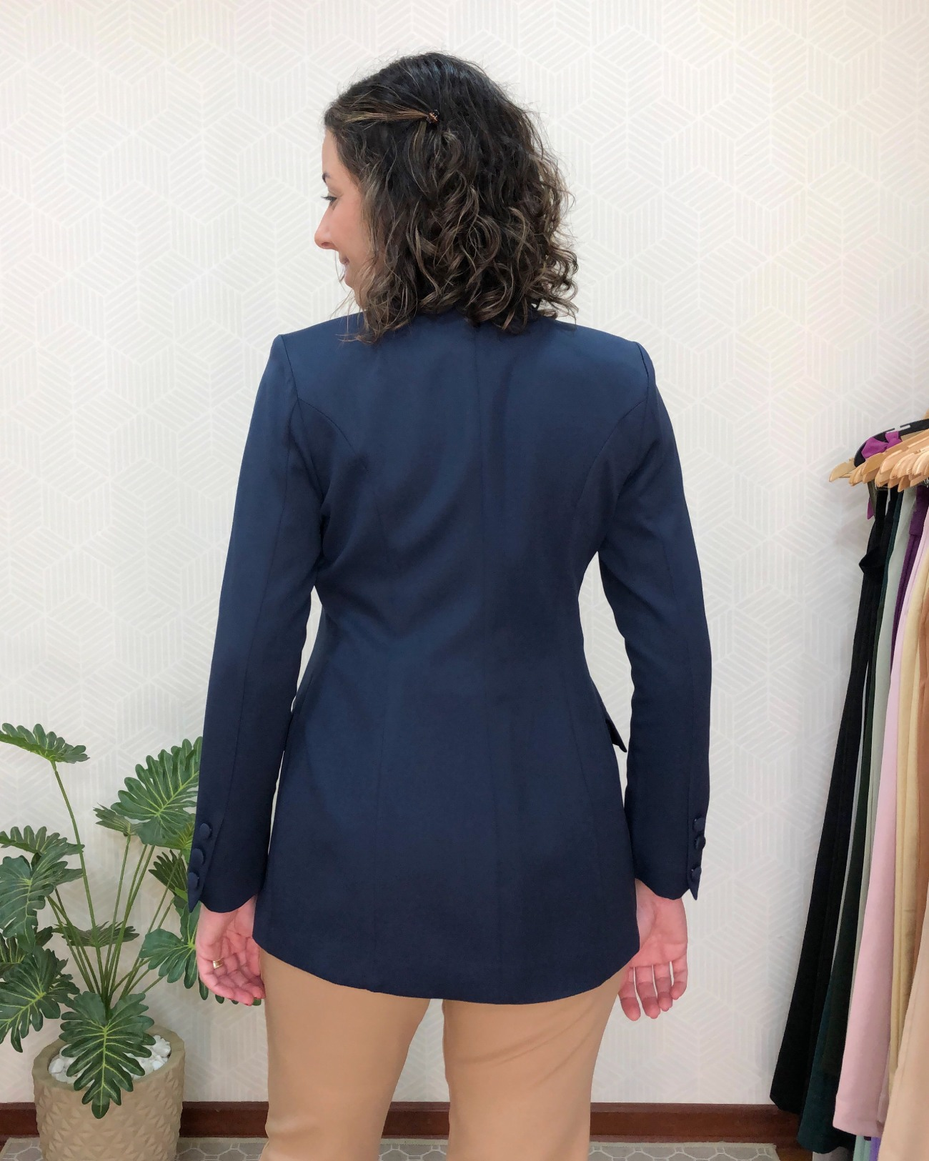 Blazer feminino de alfaiataria alongado azul marinho - Maria